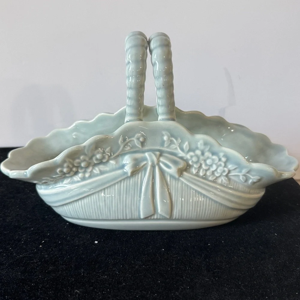 N/A charming ceramic